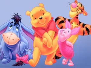 Pooh-300x225 Dúvida cruel: a (falta de) lógica das roupas dos cartoons Disney
