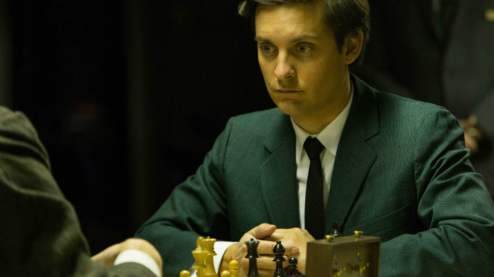 Literalmente de tudo - Finalmente vi ontem O dono do jogo - péssima  tradução para Pawn sacrifice, que seria sacrifício de peão. Bobby Fischer  é um personagem tão cativante e impressionante que