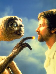 et-228x300 Análise: E.T. - O Extraterrestre completa 40 anos (história e curiosidades)